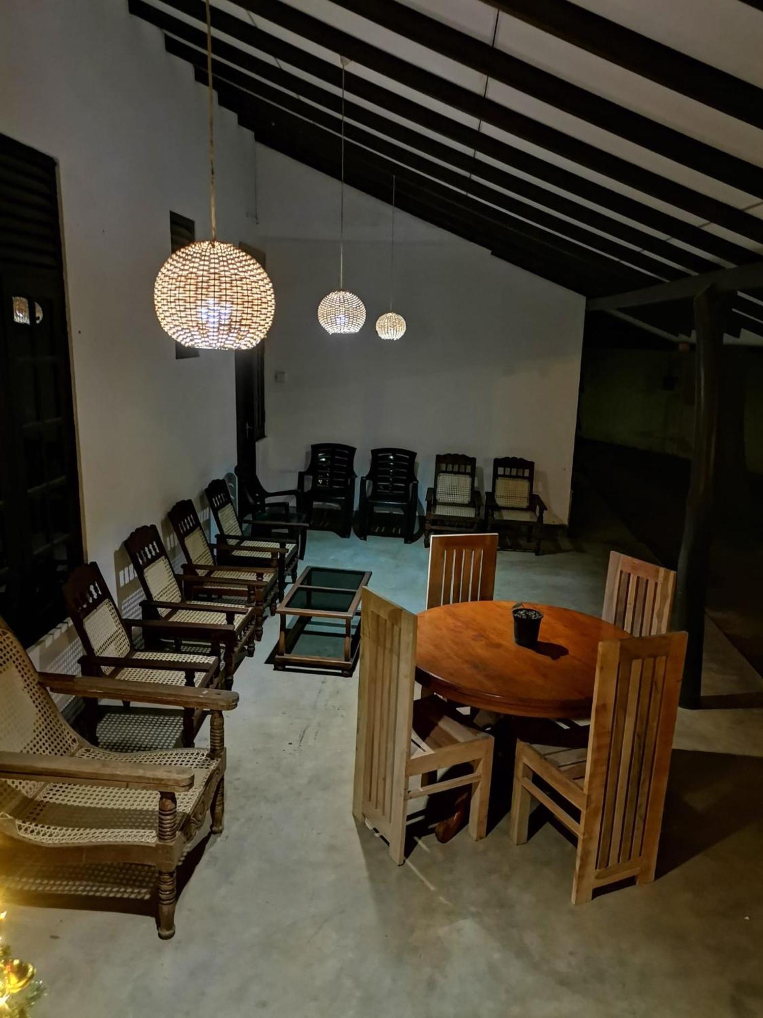 Kottamba Yala Stay & Safari 티사마하라마 외부 사진